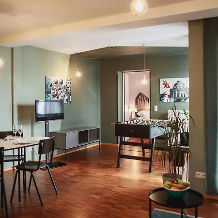 Hostel The Circus