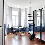 Ostello The Circus *